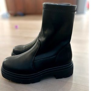 Qupid Boots in new condition!